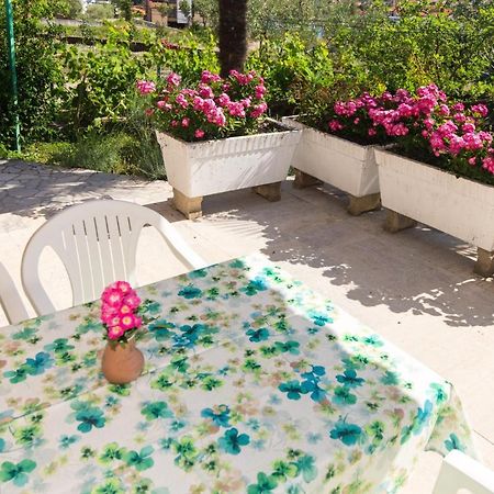 Apartment Milka A4 Krk Town Exterior foto
